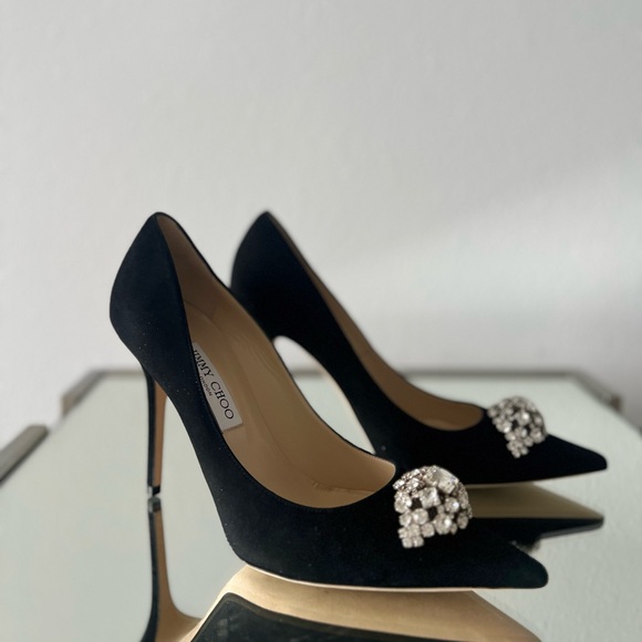 Jimmy Choo black suede pumps with crystal embellished brooch 40 $895 - Picture 4 of 7